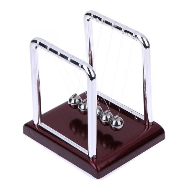 Newton's Cradle Desk Toy 1