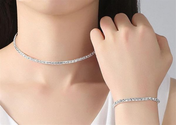 Silver Circle Bridal Jewelry Set - Model Single